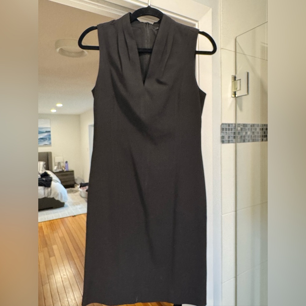 Tahari Black Sleeveless Dress
